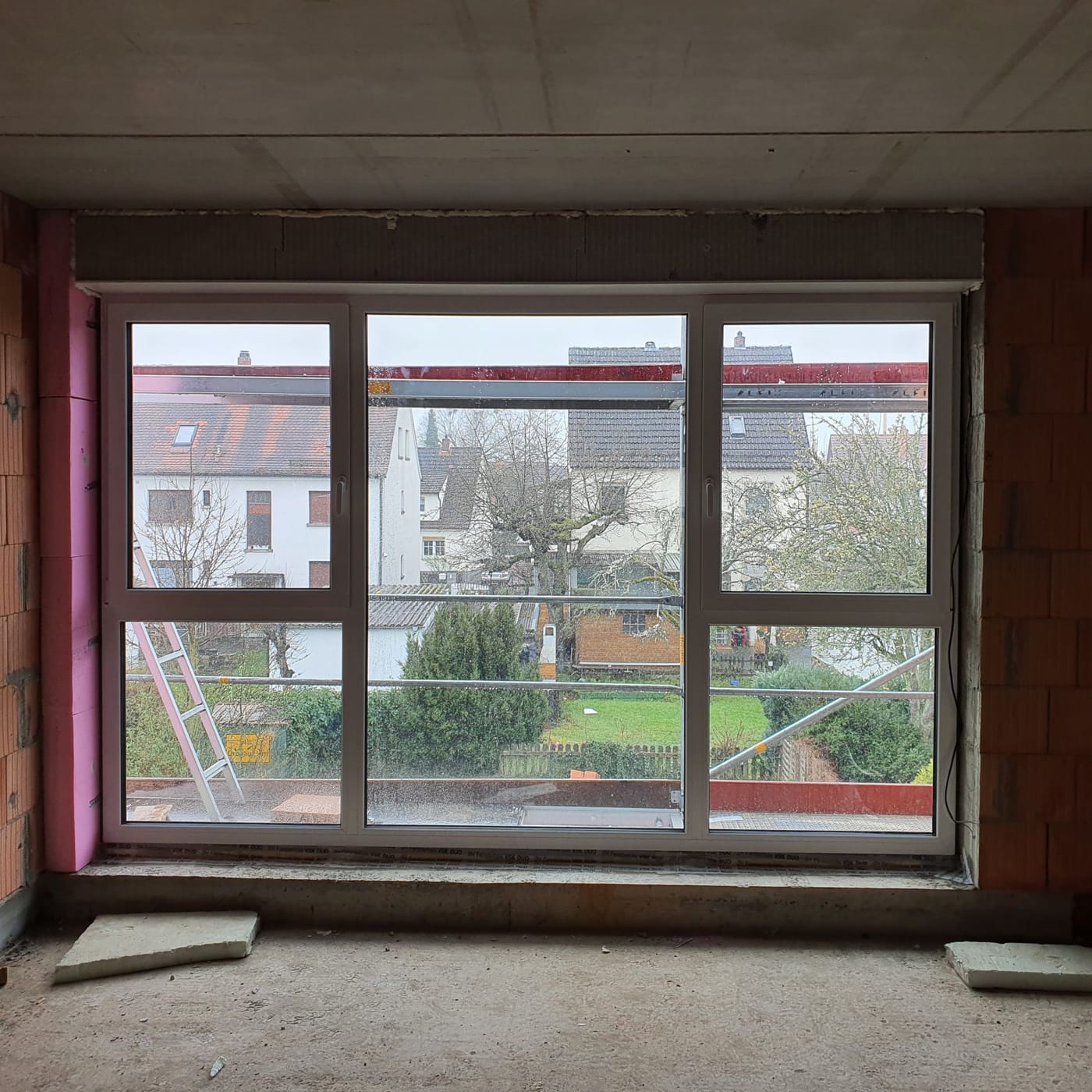 Montage von Fenster und Schiebetür